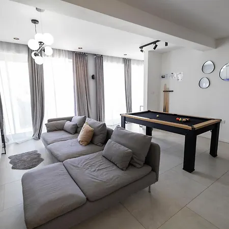 Lägenhet Terraced Penthouse With Views And Jacuzzi Xagħra