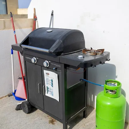 Apartment Terraced Penthouse With Views And Jacuzzi *