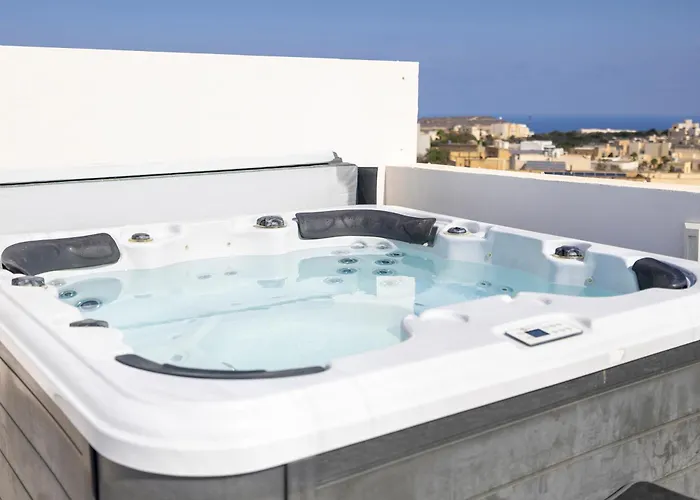 公寓 Terraced Penthouse With Views And Jacuzzi 沙拉