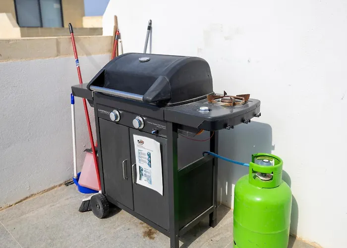 Appartamento Terraced Penthouse With Views And Jacuzzi *